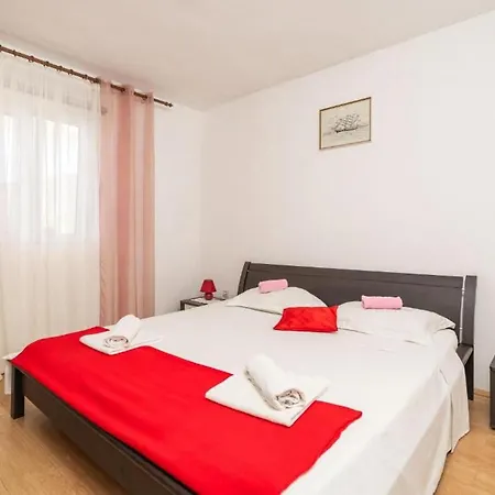 Three Bedroom With Pool